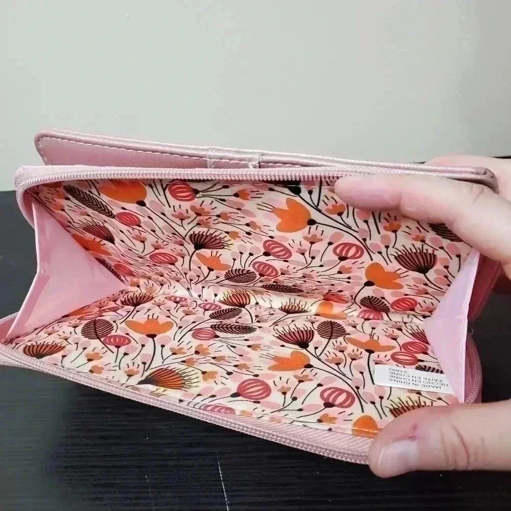 NWT Mundi Zip Around Pink Metallic Floral Wallet - Picture 5 of 6